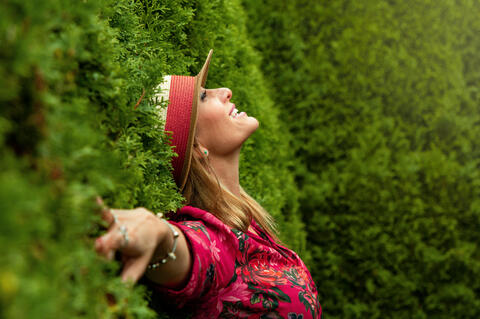 femme heureuse libérer du stress